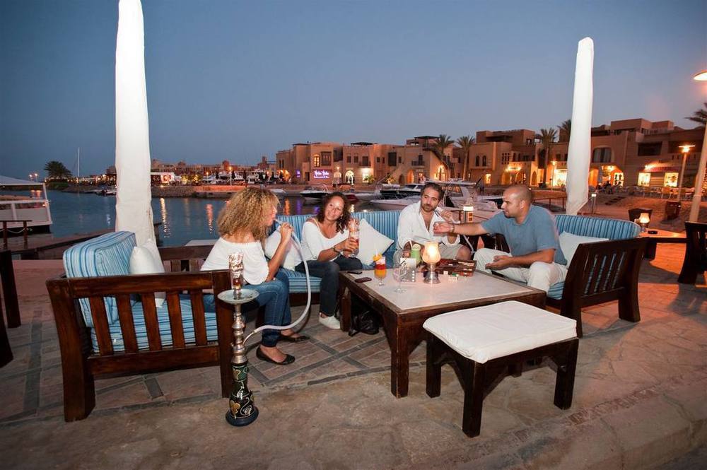 Captain'S Inn Hotel Hurghada Restaurant photo