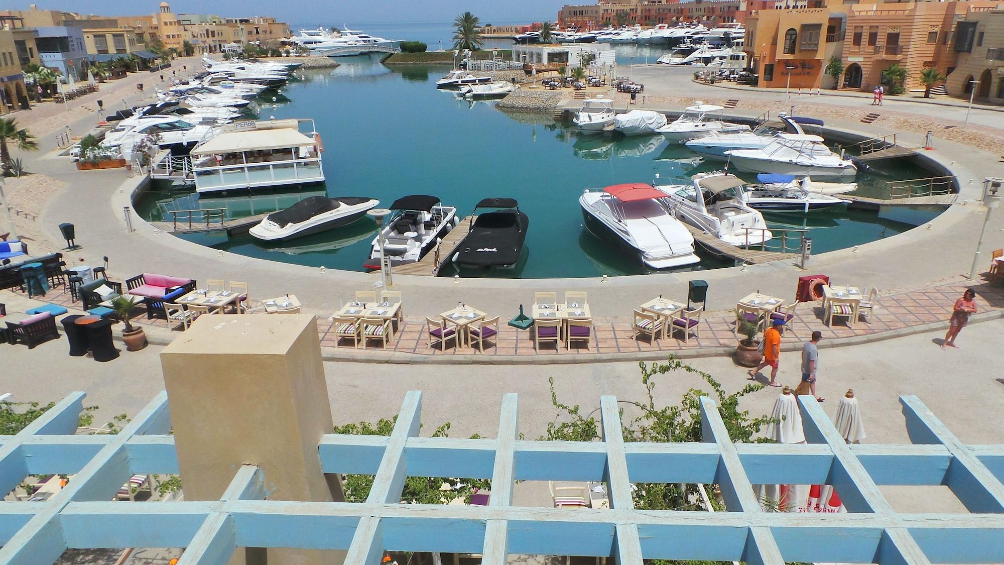 Captain'S Inn Hotel Hurghada Exterior photo